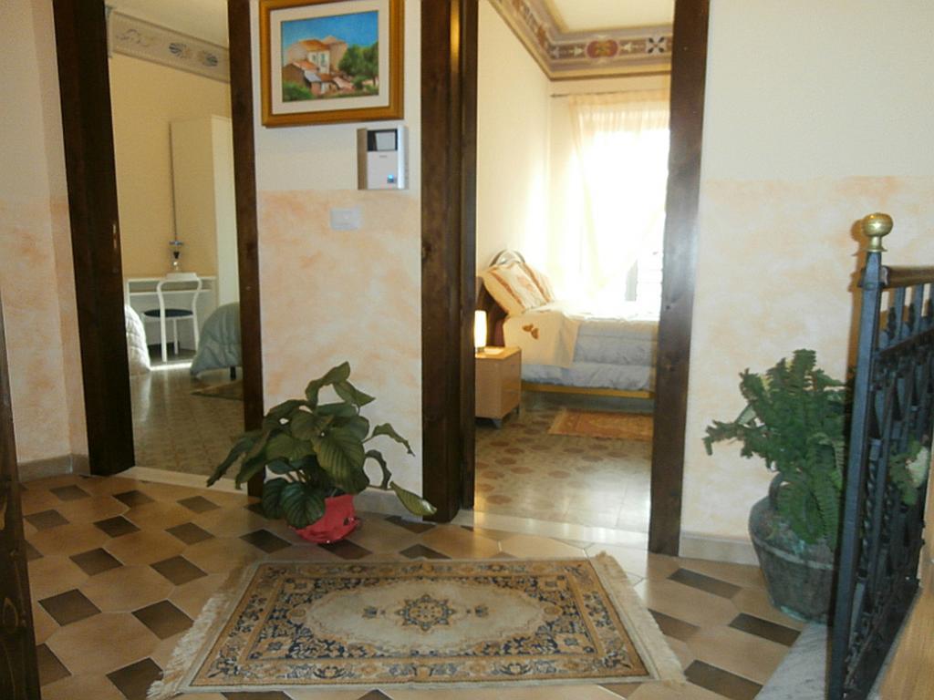 B&B Mar Tirreno Барчеллона-Поццо-ди-Готто Экстерьер фото